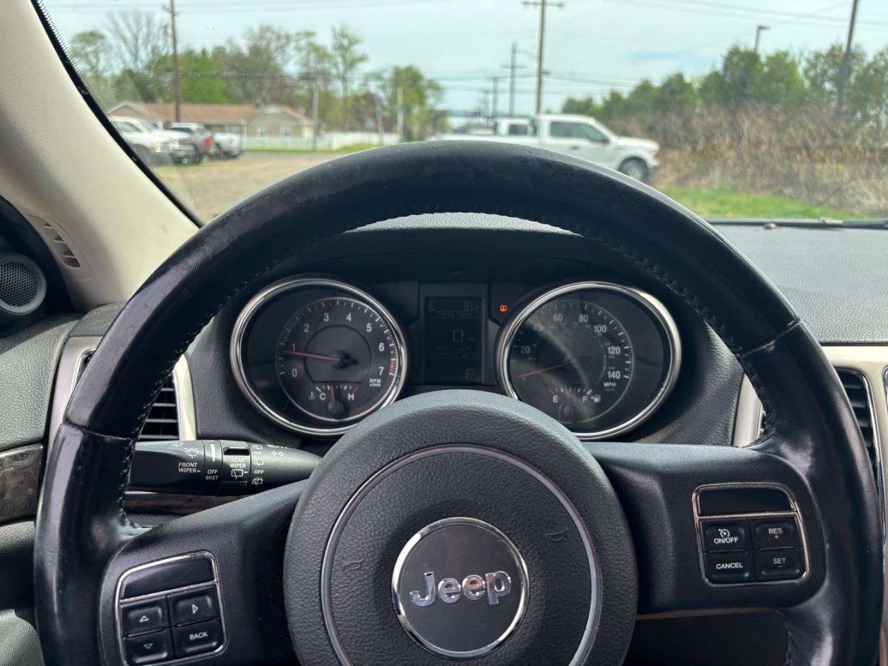 Jeep Grand Cherokee 4WD 4dr Laredo 2011