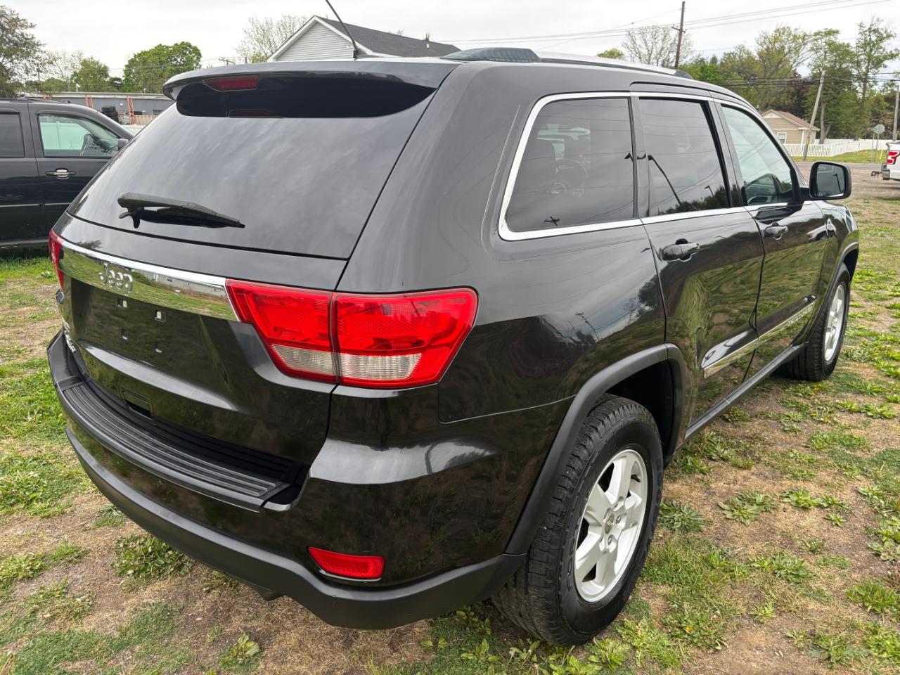 Jeep Grand Cherokee 4WD 4dr Laredo 2011