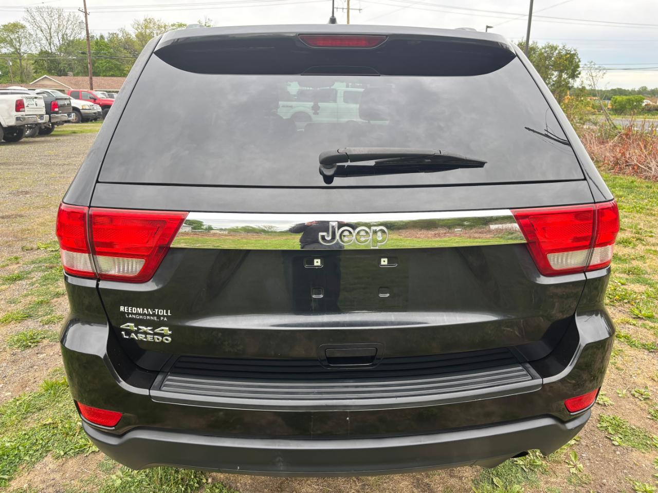 Jeep Grand Cherokee 4WD 4dr Laredo 2011