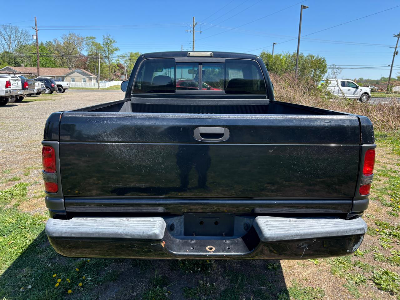 Dodge Ram 1500 ST Short Bed 2WD 2000