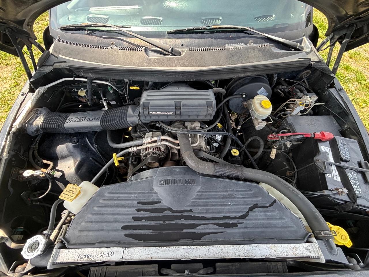 Dodge Ram 1500 ST Short Bed 2WD 2000