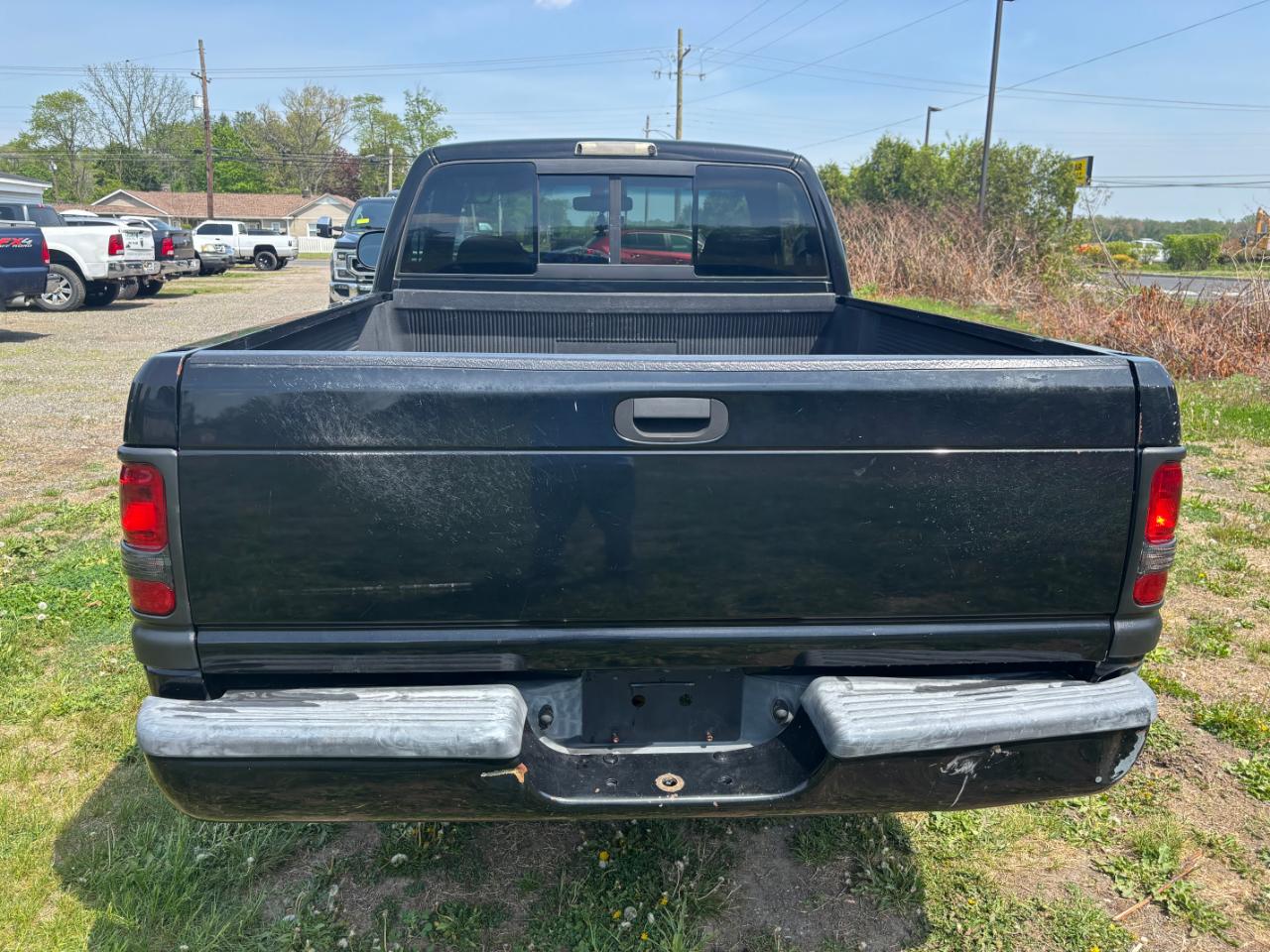 Dodge Ram 1500 ST Short Bed 2WD 2000