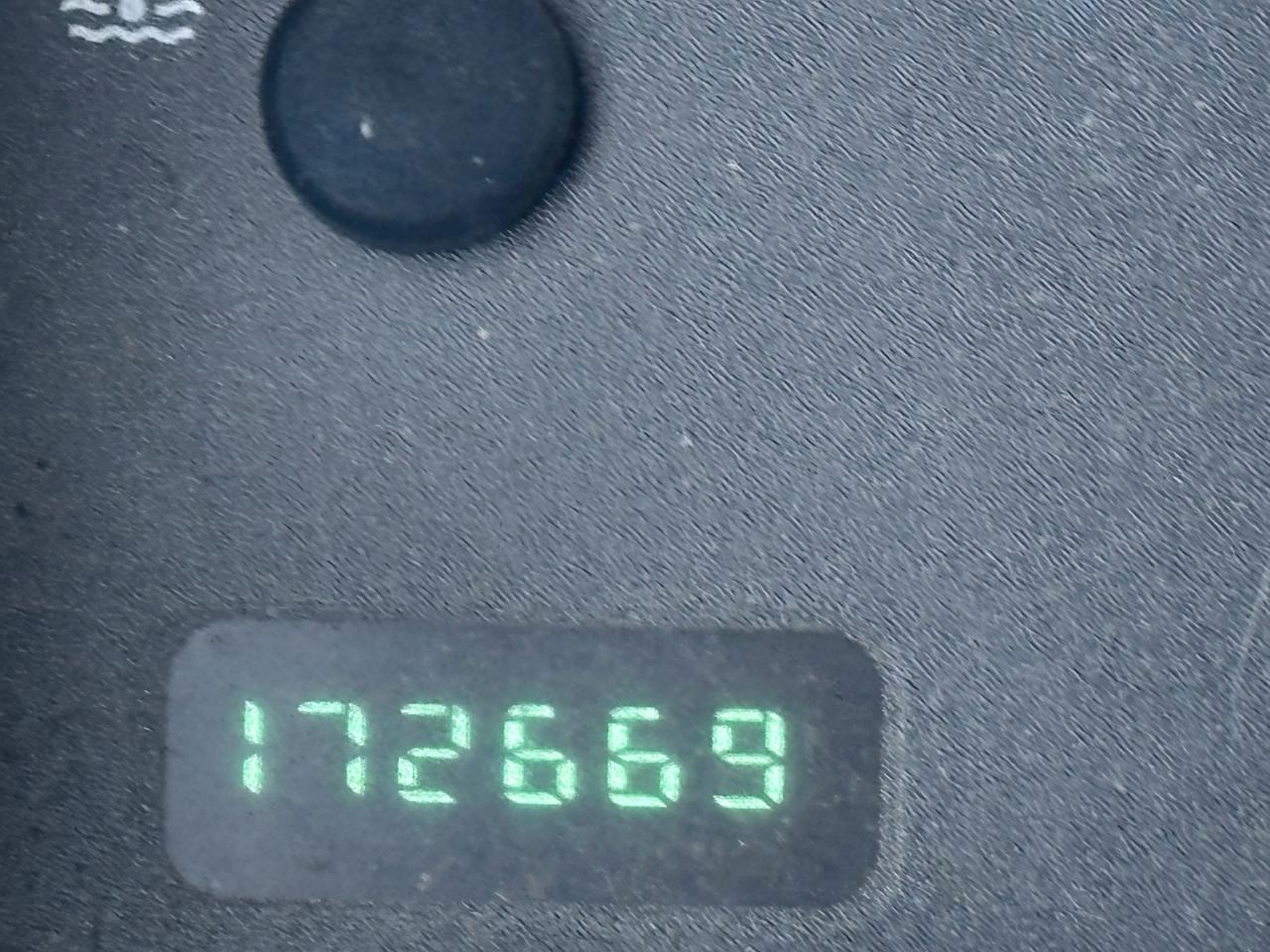 Dodge Ram 1500 ST Short Bed 2WD 2000