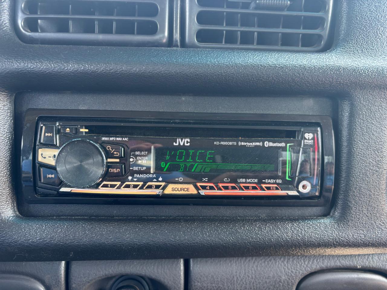 Dodge Ram 1500 ST Short Bed 2WD 2000