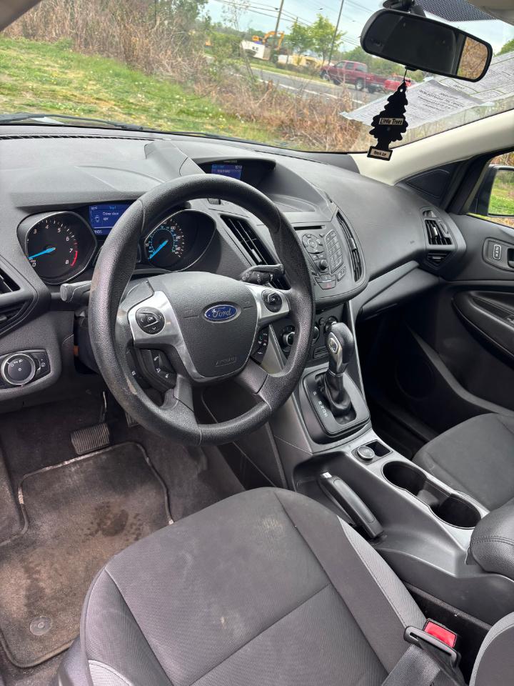 Ford Escape FWD 4dr S 2013