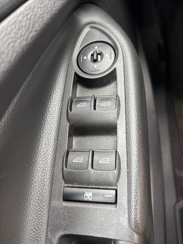 Ford Escape FWD 4dr S 2013