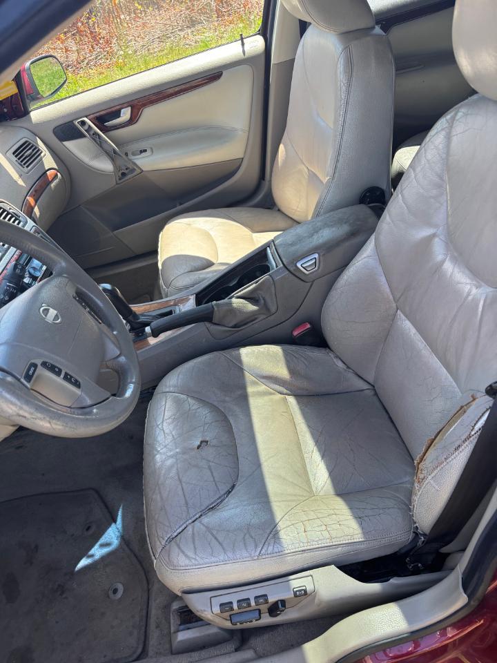 Volvo V70 2.4L Auto 2005