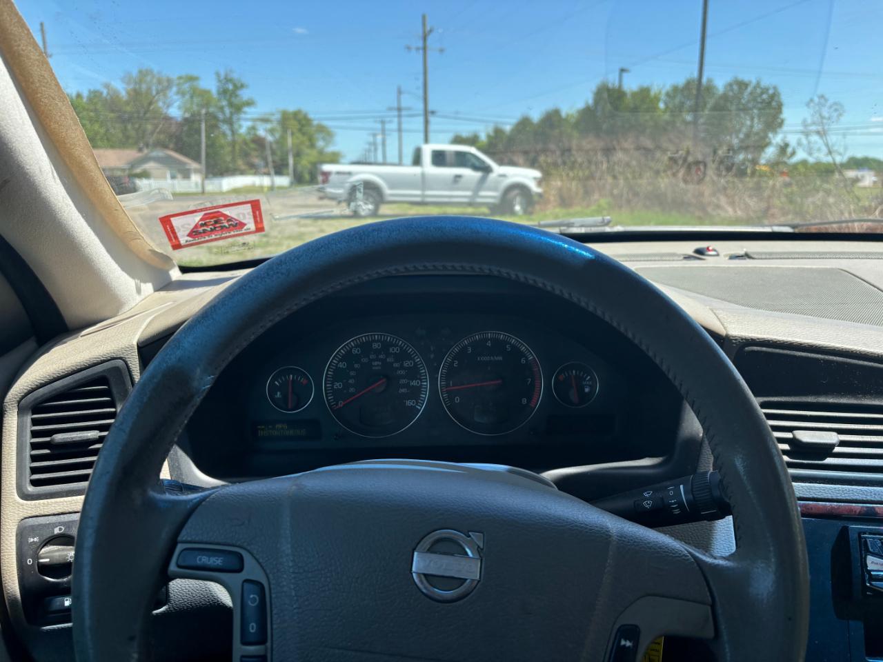 Volvo V70 2.4L Auto 2005