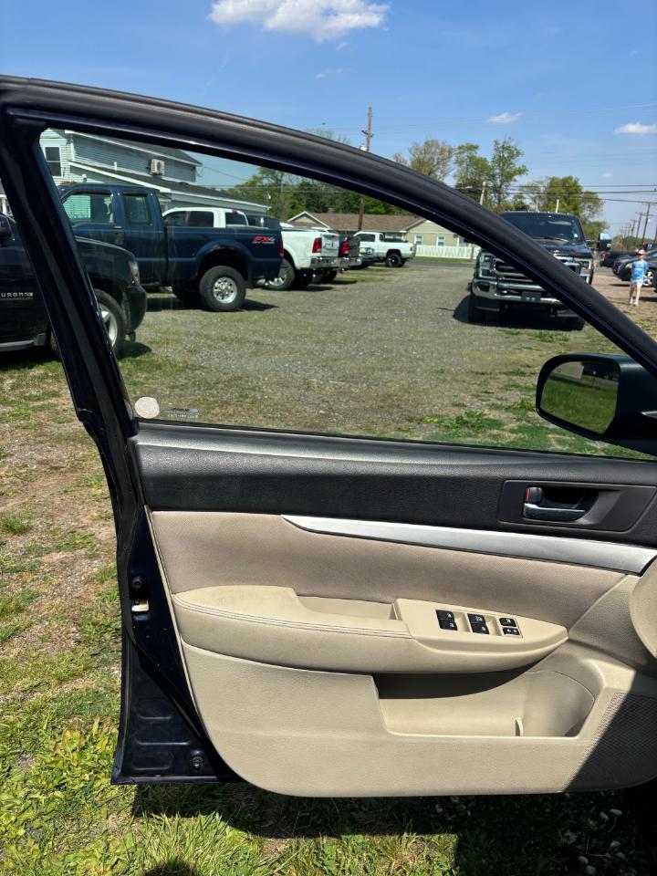 Subaru Outback 2.5i Premium 2014