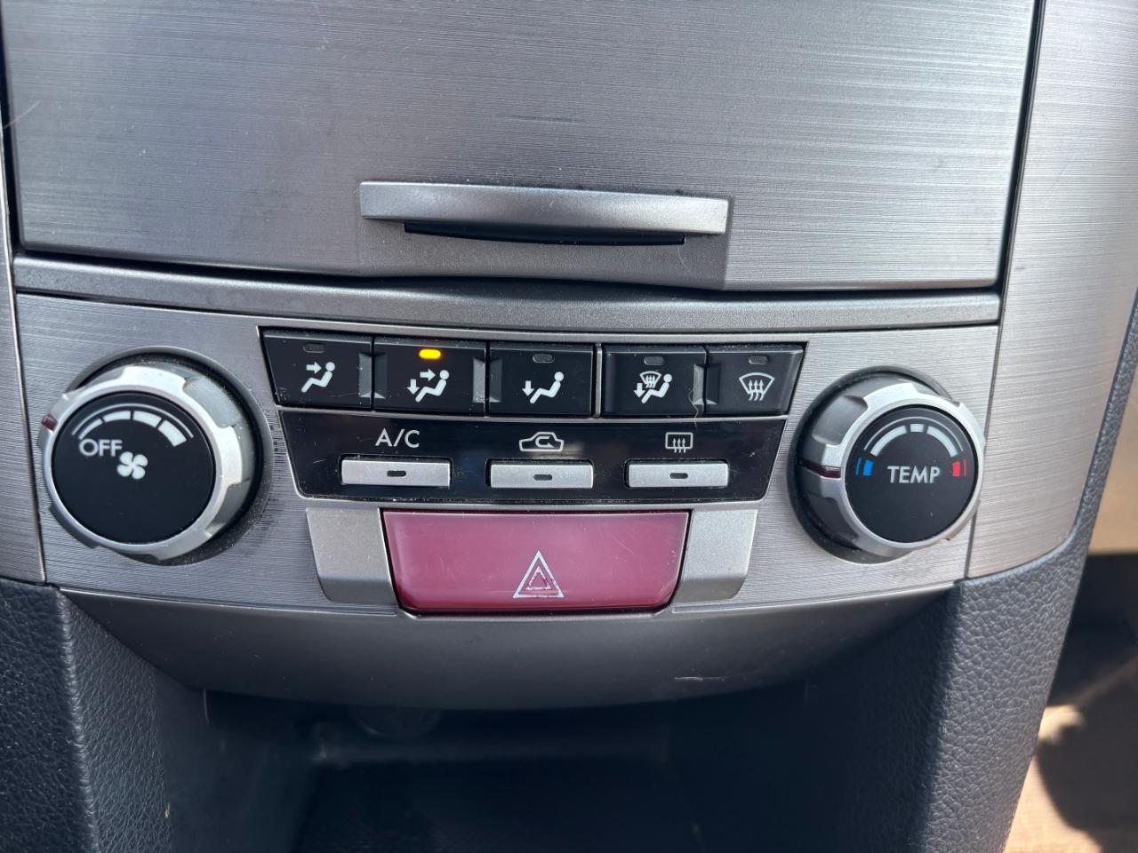 Subaru Outback 2.5i Premium 2014