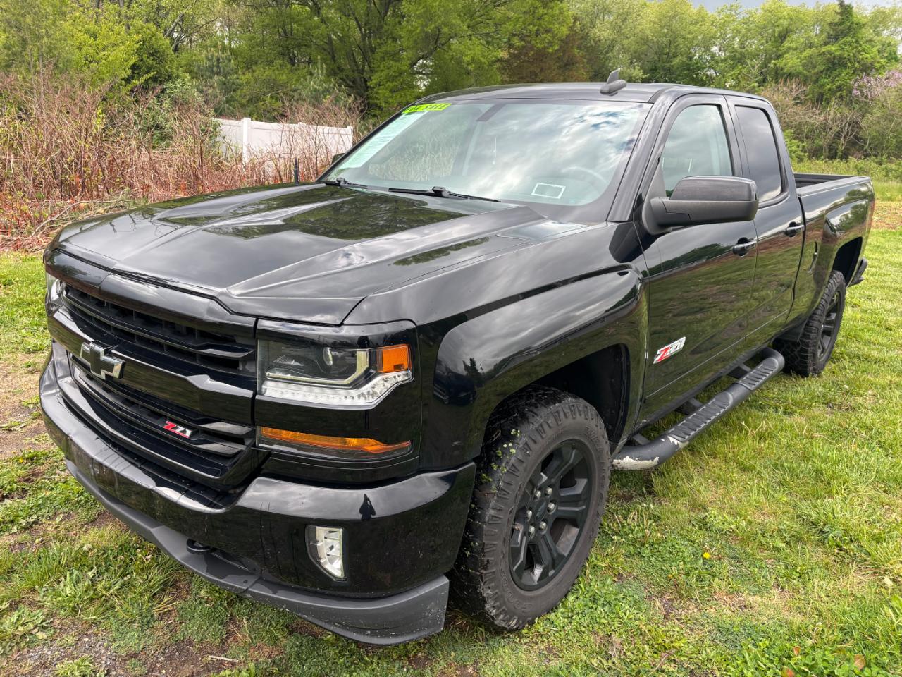 Chevrolet Silverado 1500 4WD Double Cab 143.5" LT w/2LT 2017