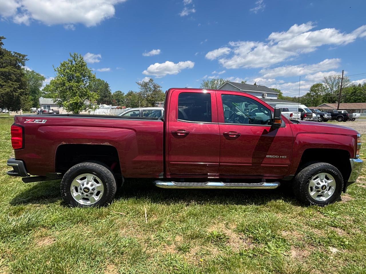 Chevrolet Silverado 2500HD LT Crew Cab 4WD 2017