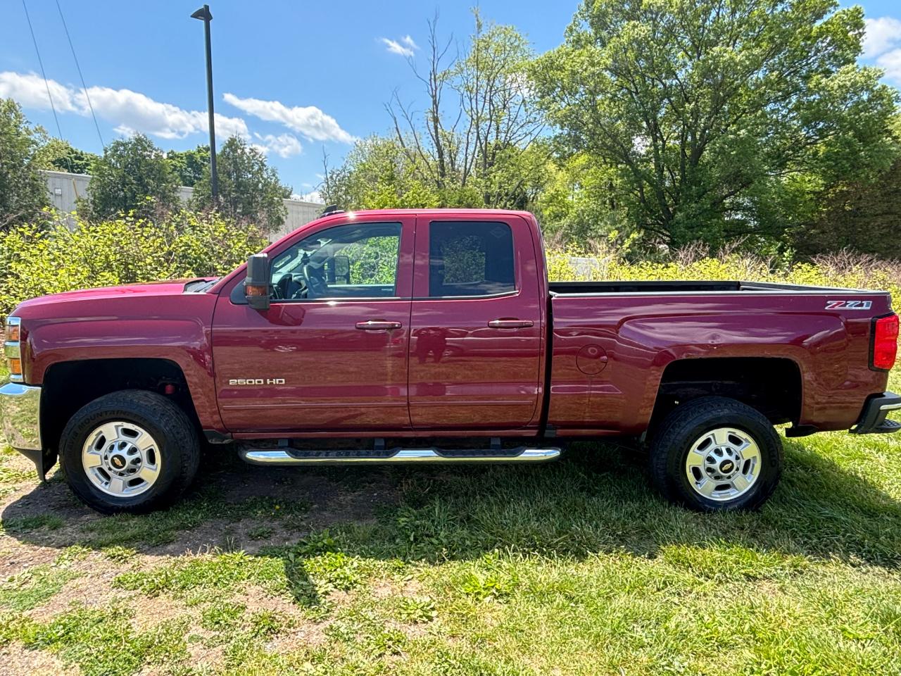 Chevrolet Silverado 2500HD LT Crew Cab 4WD 2017