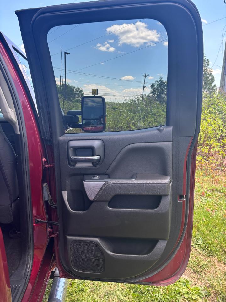 Chevrolet Silverado 2500HD LT Crew Cab 4WD 2017