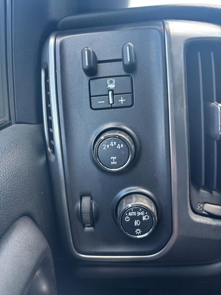 Chevrolet Silverado 2500HD LT Crew Cab 4WD 2017