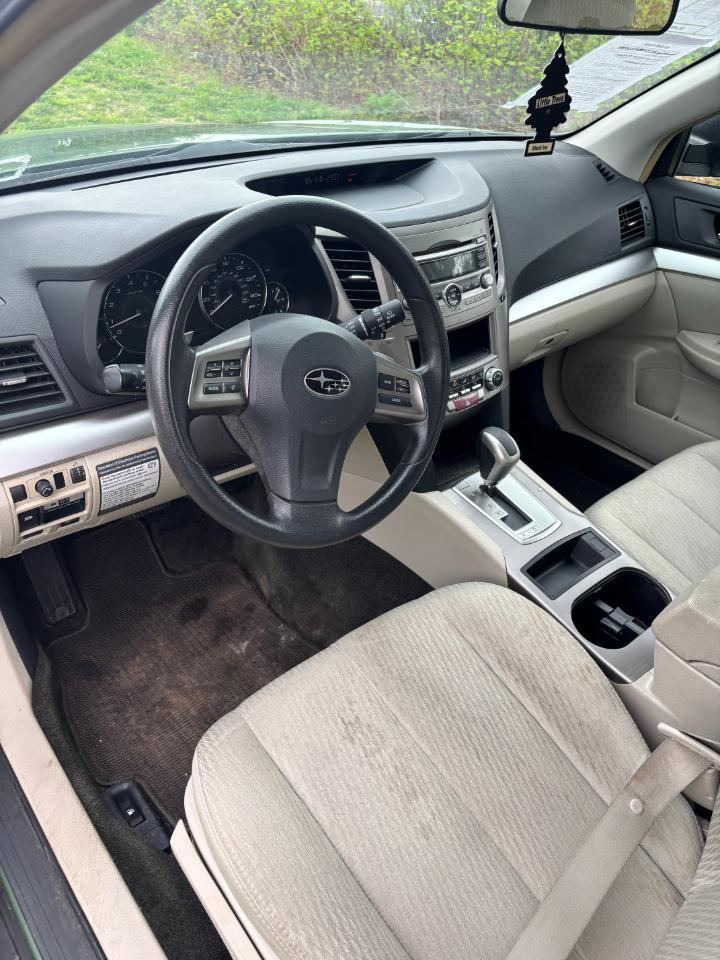 Subaru Outback 2.5i 2012
