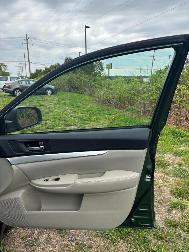 Subaru Outback 2.5i 2012