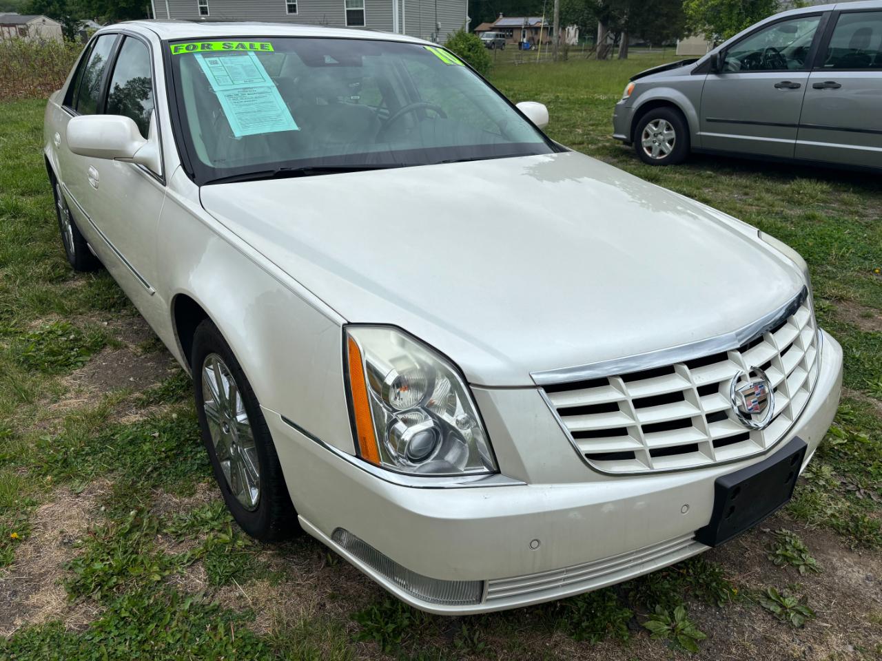 Cadillac DTS Premium w/ Navi 2010