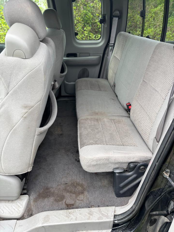 Ford F-150 Heritage Supercab 139" XLT 2004