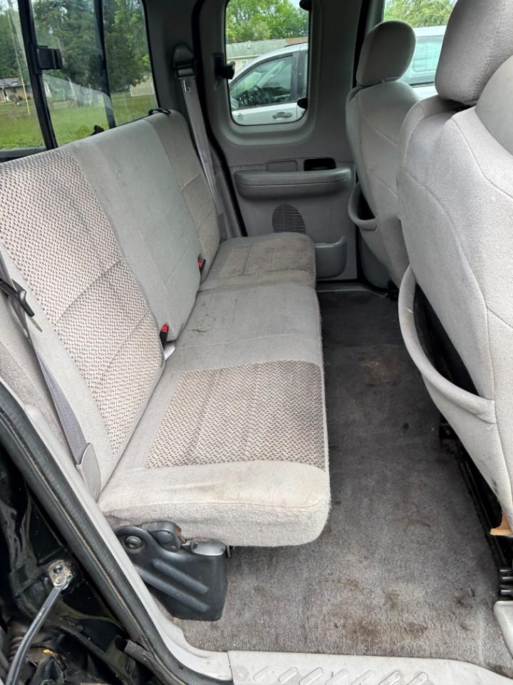 Ford F-150 Heritage Supercab 139" XLT 2004