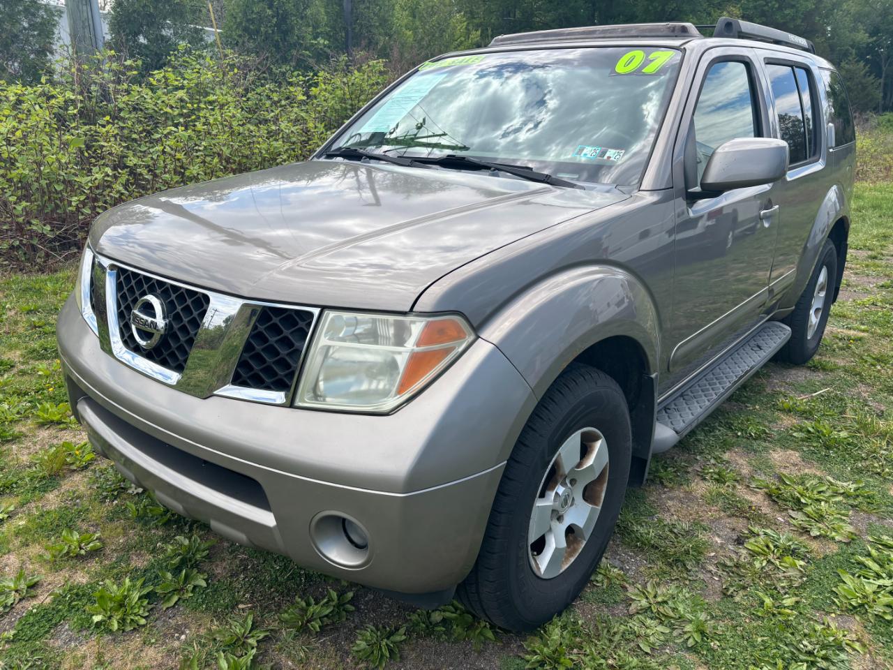 Nissan Pathfinder SE 2007