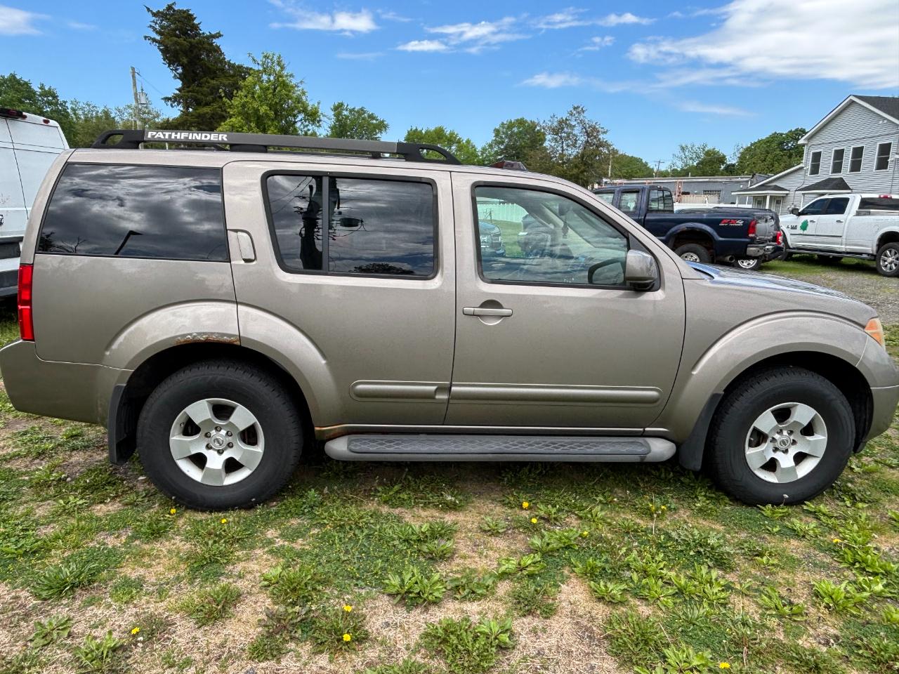 Nissan Pathfinder SE 2007