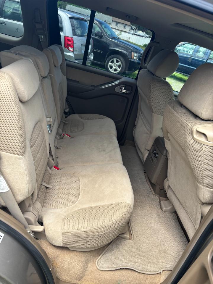 Nissan Pathfinder SE 2007