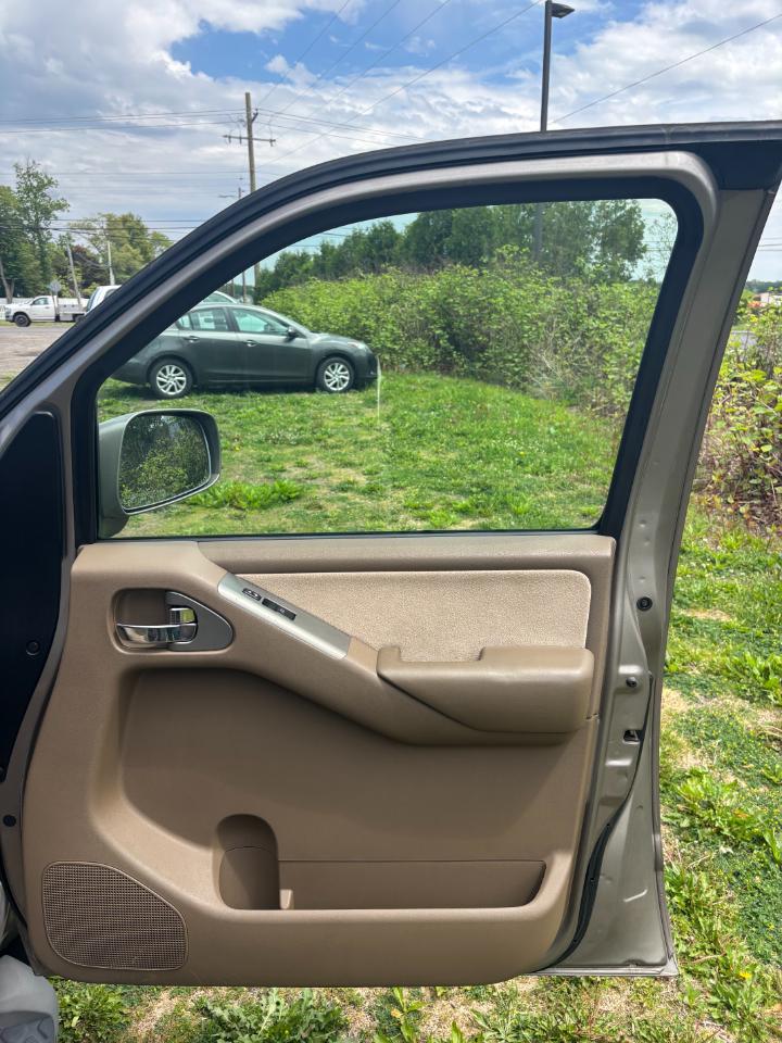 Nissan Pathfinder SE 2007