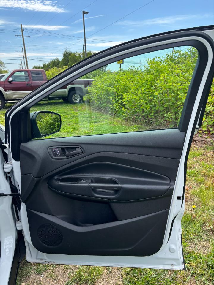 Ford Escape S FWD 2019