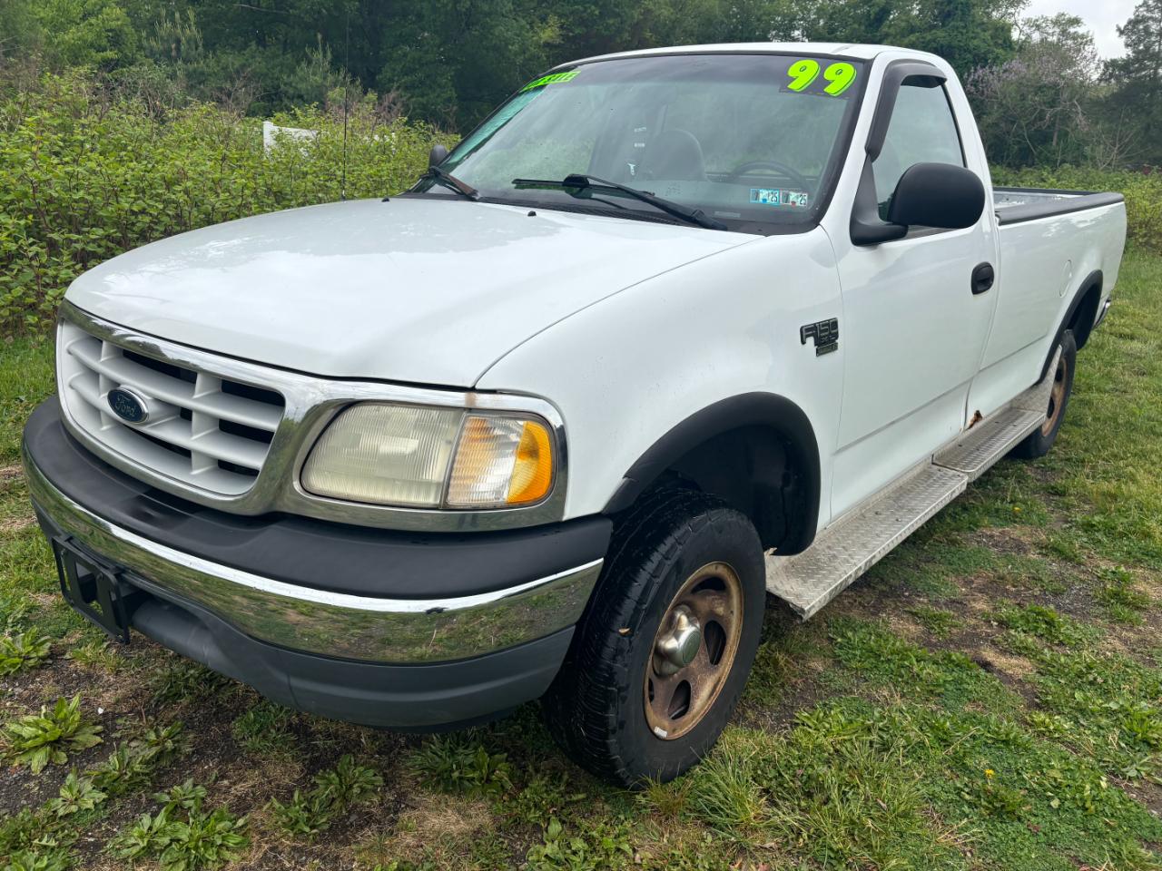 Ford F-150 Reg Cab 120" 4WD 1999