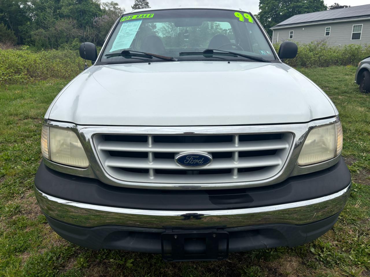 Ford F-150 Reg Cab 120" 4WD 1999