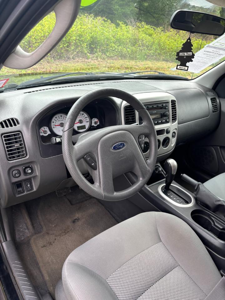 Ford Escape 4dr 2.3L XLT 4WD 2006