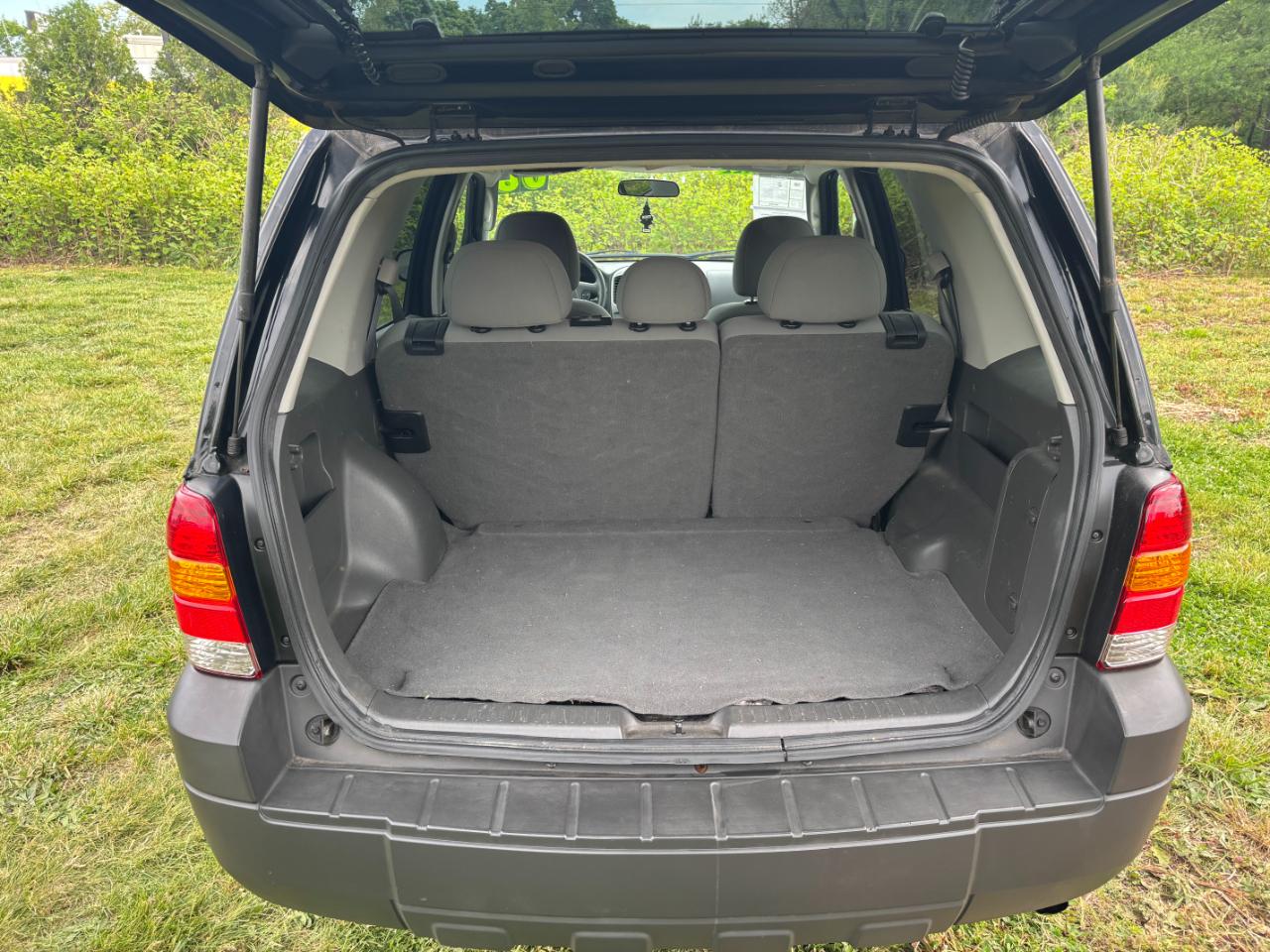Ford Escape 4dr 2.3L XLT 4WD 2006