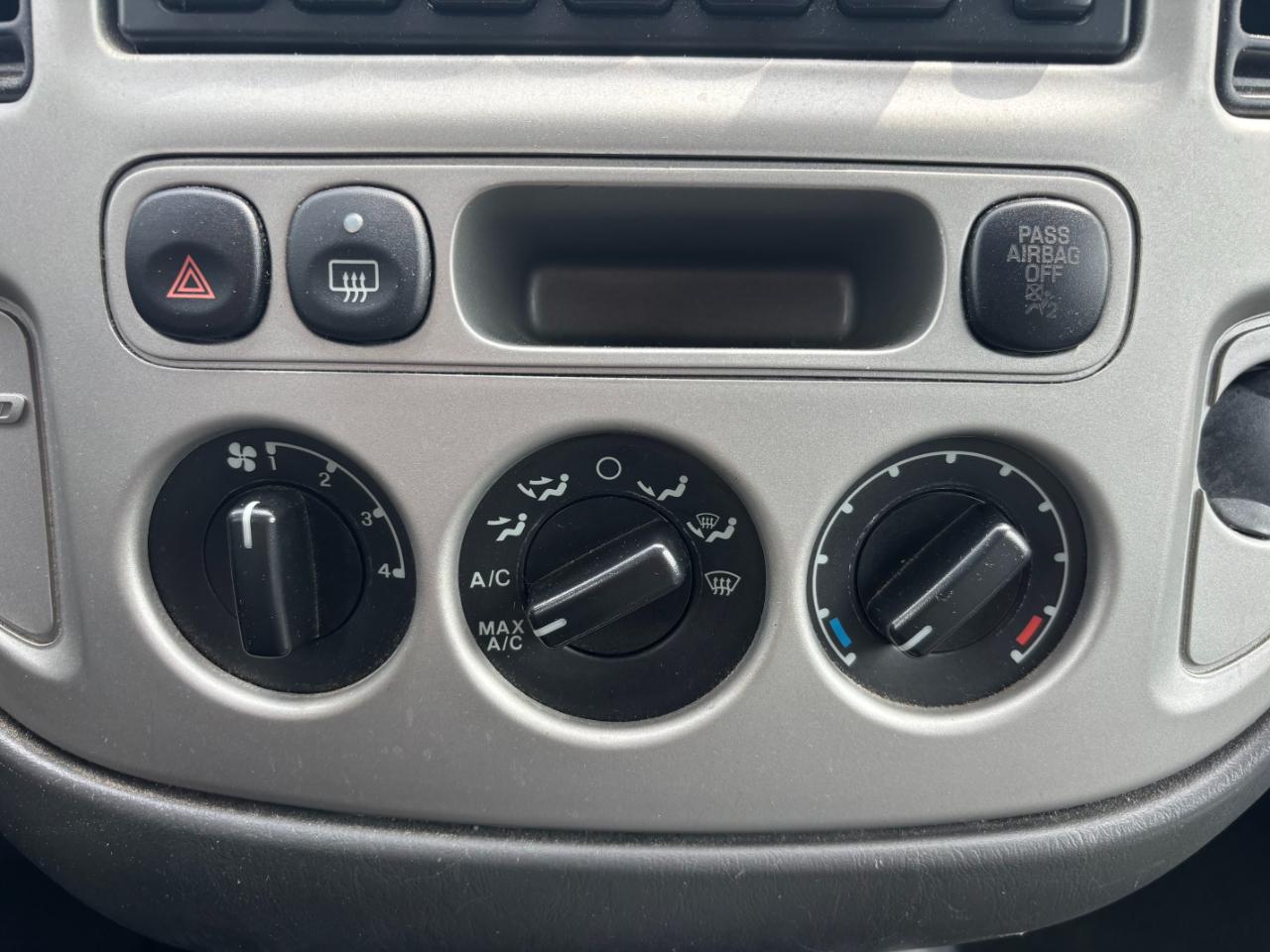 Ford Escape 4dr 2.3L XLT 4WD 2006
