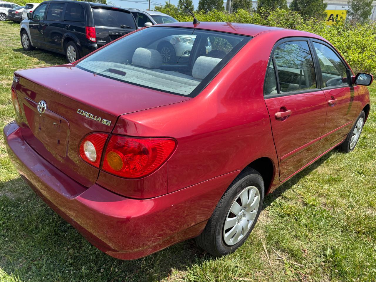 Toyota Corolla LE 2004