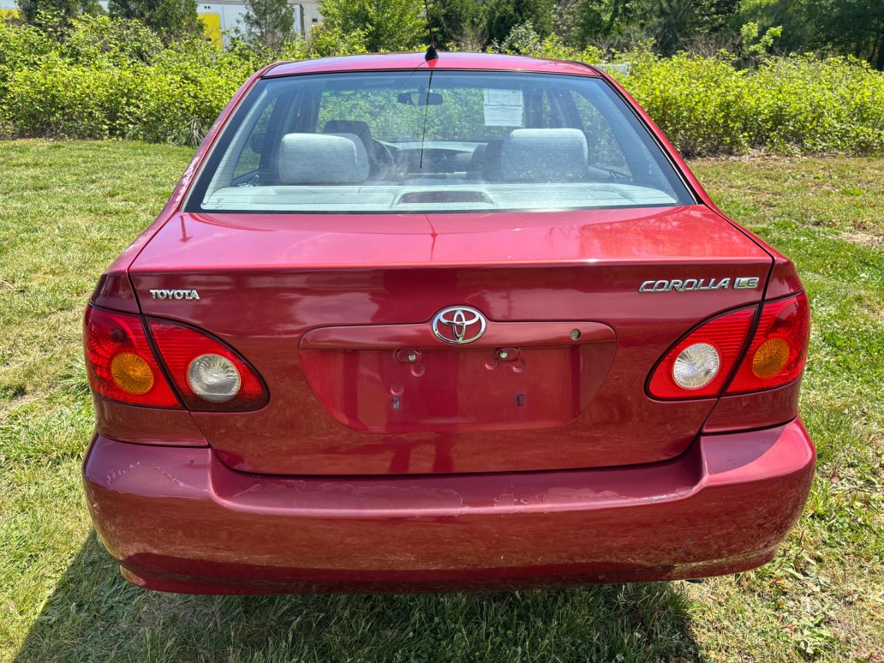 Toyota Corolla LE 2004