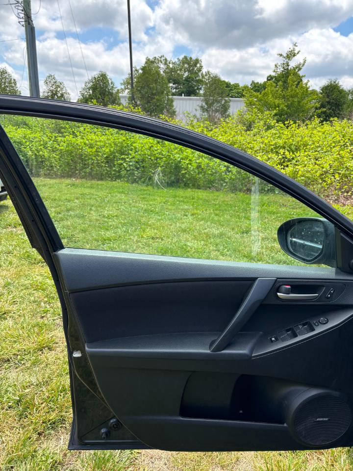 Mazda MAZDA3 i Touring 2012