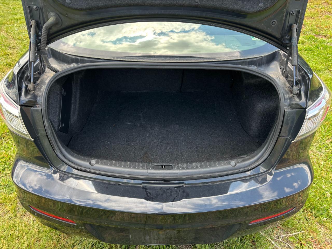 Mazda MAZDA3 i Touring 2012