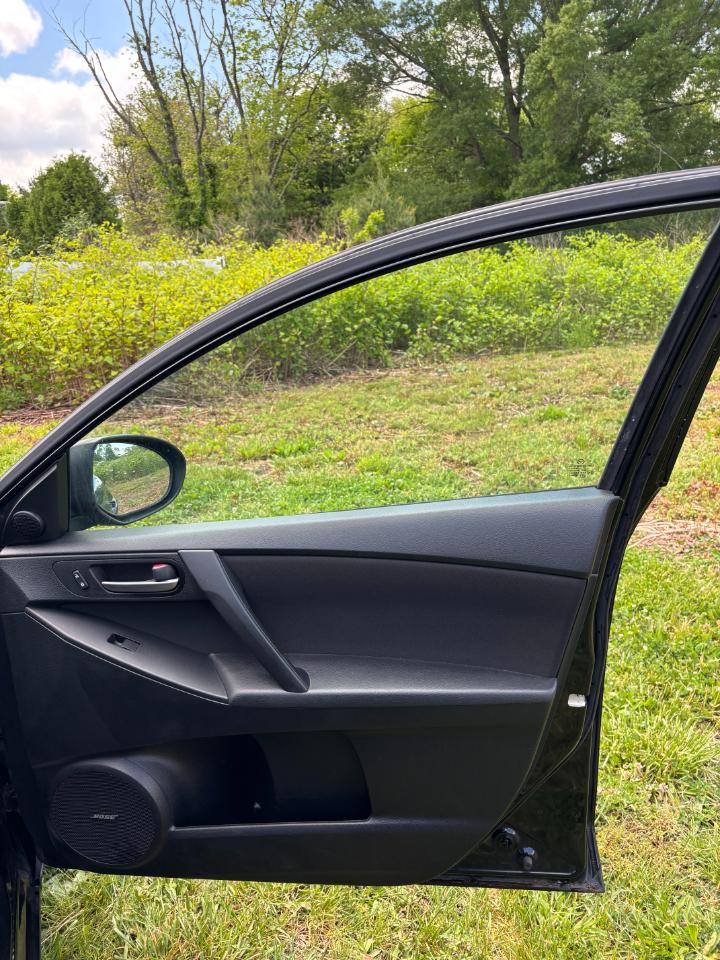 Mazda MAZDA3 i Touring 2012