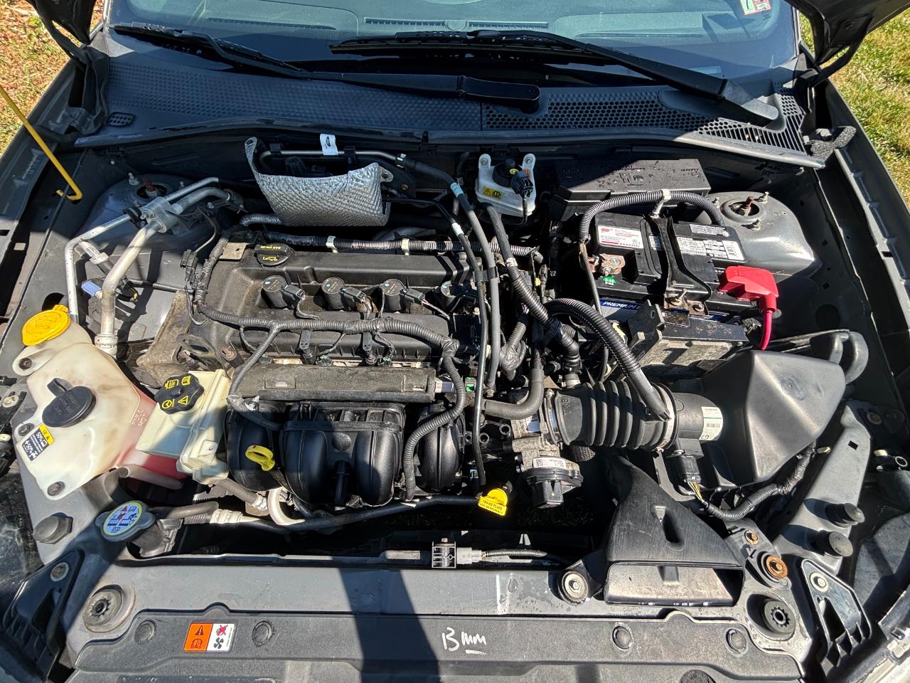 Ford Focus 4dr Sdn SES 2010