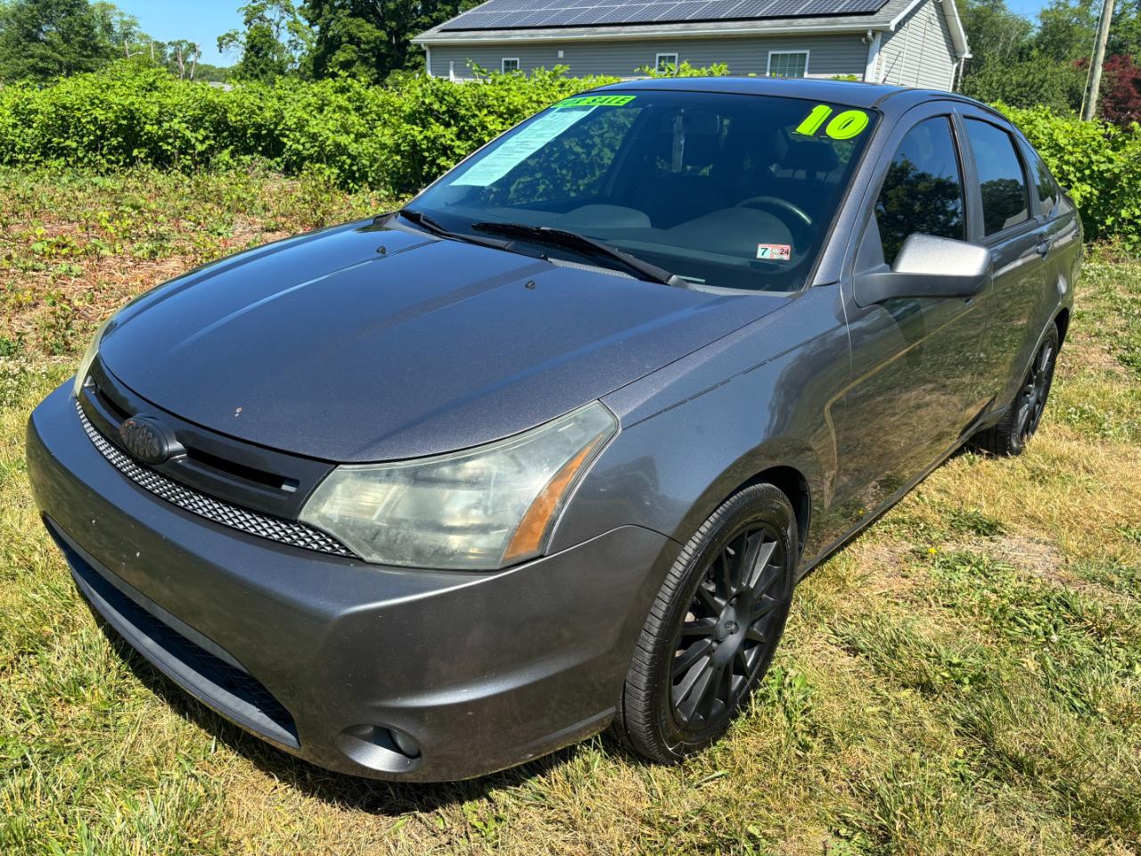 Ford Focus 4dr Sdn SES 2010