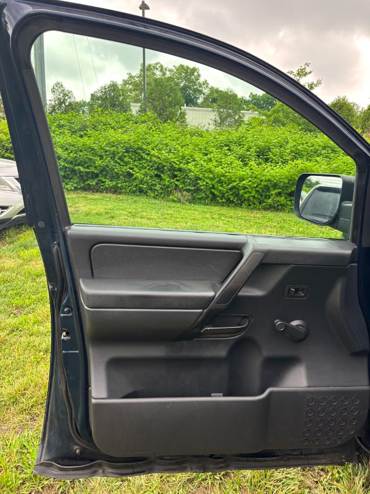 Nissan Titan SE 2008
