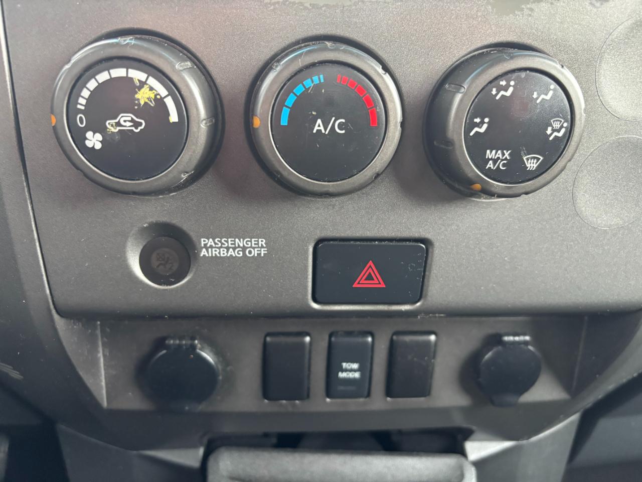 Nissan Titan SE 2008