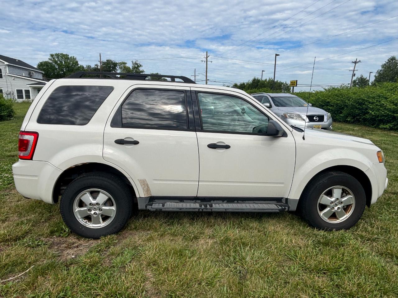 Ford Escape FWD 4dr XLT 2011