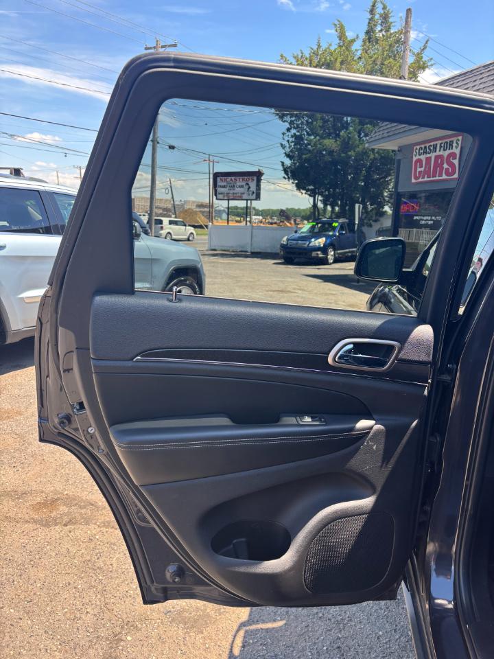 Jeep Grand Cherokee Limited 2015