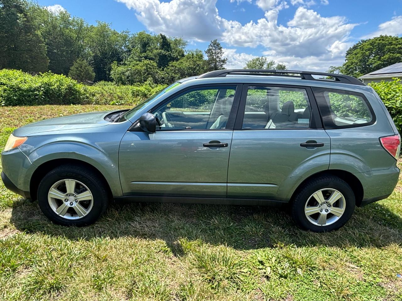 Subaru Forester 2.5X 2011