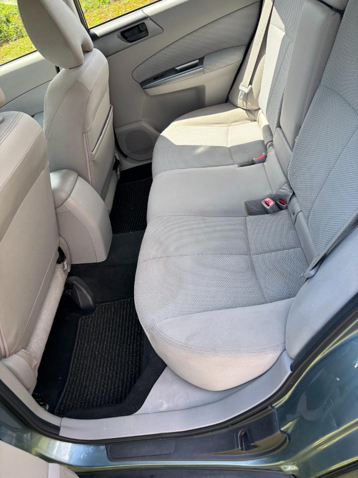 Subaru Forester 2.5X 2011