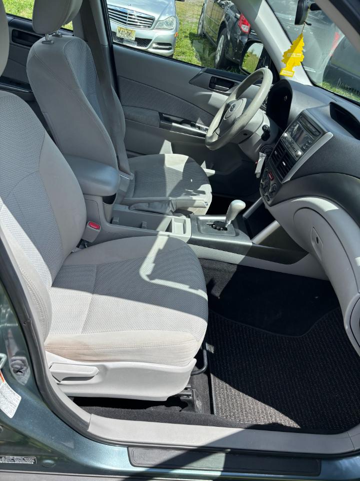 Subaru Forester 2.5X 2011