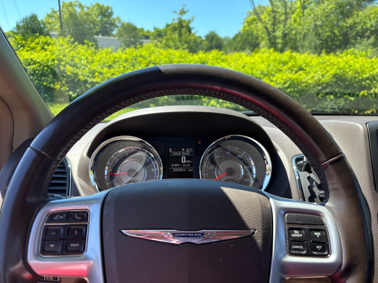 Chrysler Town & Country Touring-L 2013