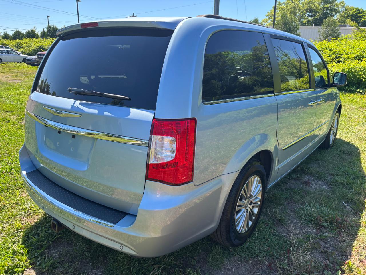Chrysler Town & Country Touring-L 2013